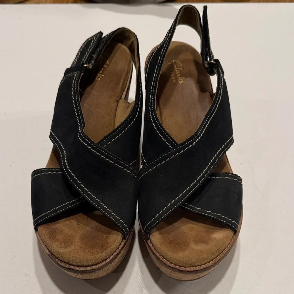 Clarks Women's Black and Brown Sandals